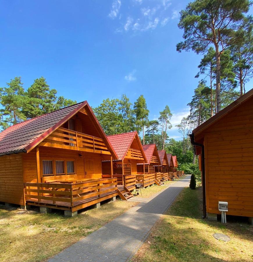 Domki Letniskowe Lesna Mila Jarosławiec Exterior foto